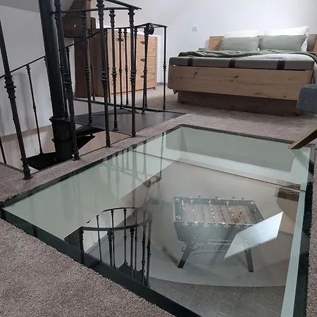 Grand Centre Apartment *